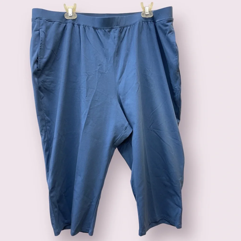 Catherine’s blue capri pants with elastic waist. Size 2XWP - Picture 1 of 3